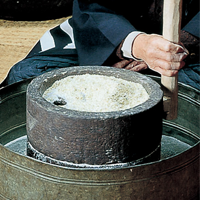 生そばのつくり方:製粉