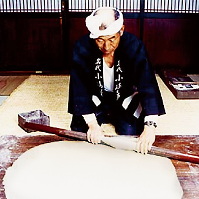 生そばのつくり方:手のし